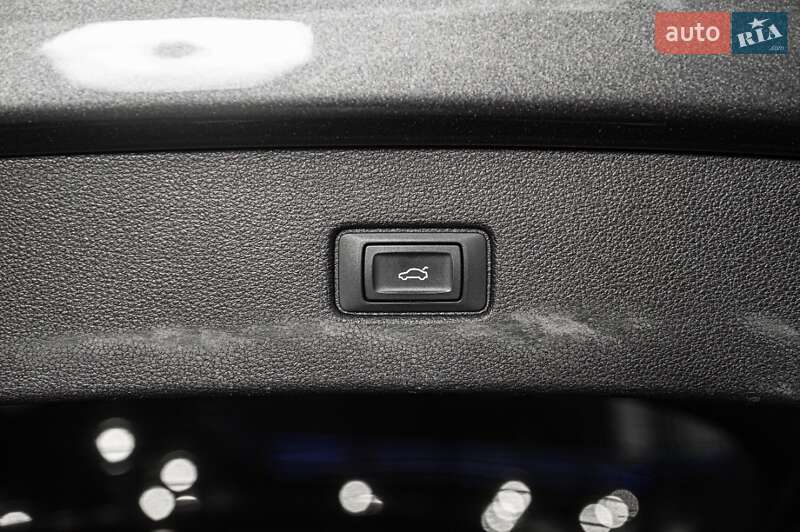 Позашляховик / Кросовер Audi Q7 2015 в Одесі фото 10 Позашляховик / Кросовер Audi Q7 2015 в Одесі