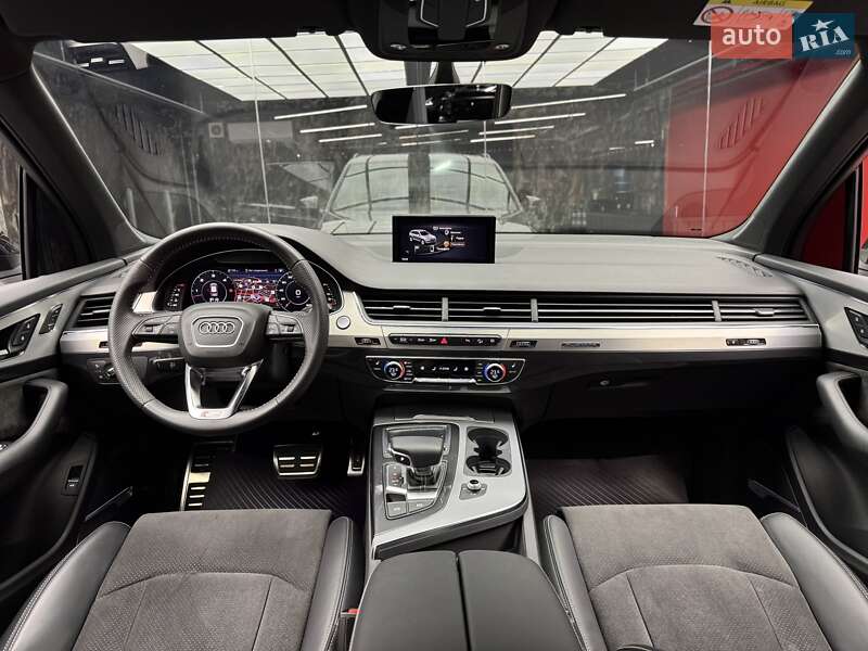 Позашляховик / Кросовер Audi Q7 2019 в Києві