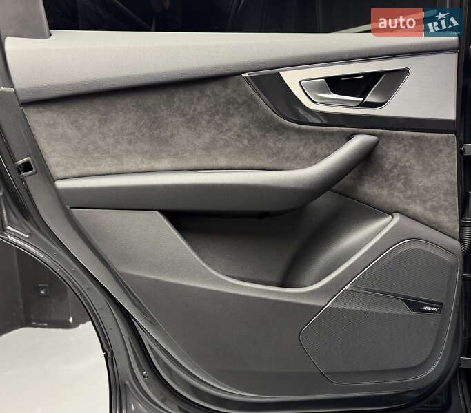 Позашляховик / Кросовер Audi Q7 2019 в Києві