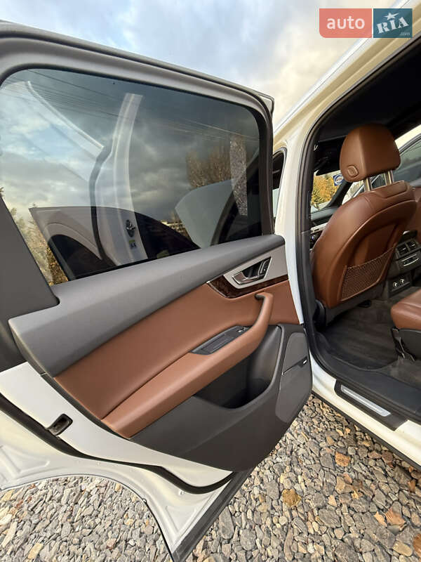 Позашляховик / Кросовер Audi Q7 2018 в Трускавці