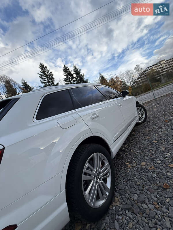 Позашляховик / Кросовер Audi Q7 2018 в Трускавці