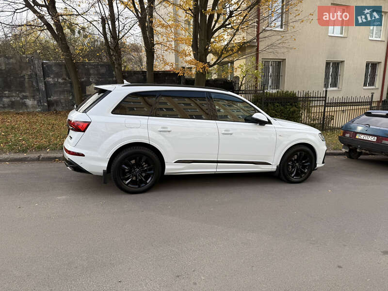 Внедорожник / Кроссовер Audi Q7 2021 в Львове фото 2 Внедорожник / Кроссовер Audi Q7 2021 в Львове