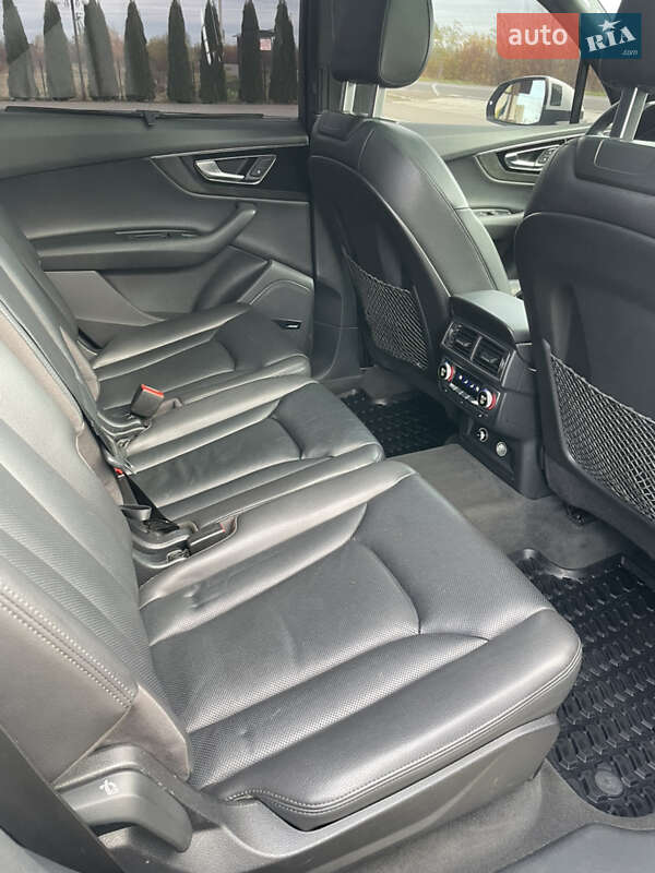 Позашляховик / Кросовер Audi Q7 2017 в Львові фото 13 Позашляховик / Кросовер Audi Q7 2017 в Львові