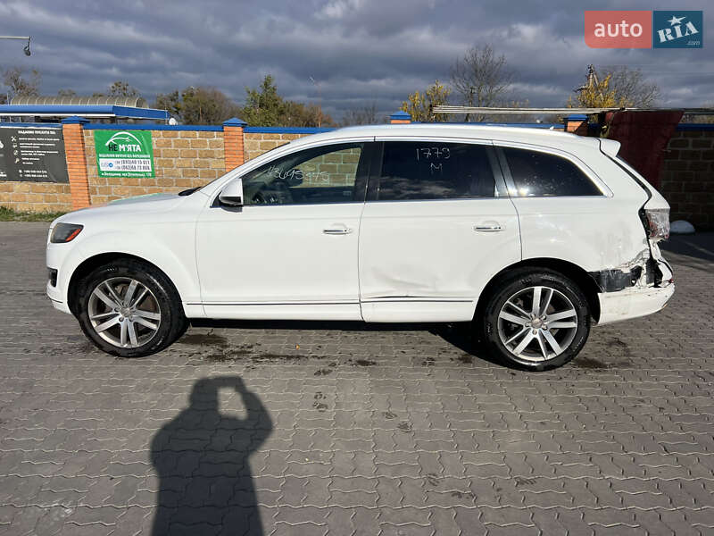 Позашляховик / Кросовер Audi Q7 2011 в Луцьку