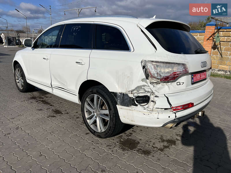 Позашляховик / Кросовер Audi Q7 2011 в Луцьку