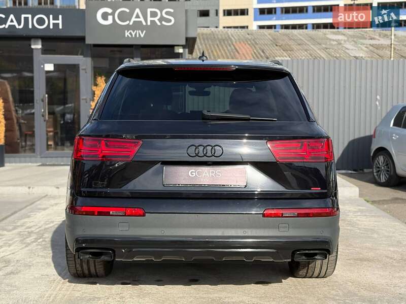 Внедорожник / Кроссовер Audi Q7 2016 в Киеве