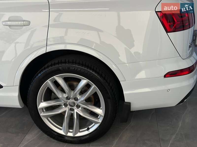 Позашляховик / Кросовер Audi Q7 2016 в Львові фото 5 Позашляховик / Кросовер Audi Q7 2016 в Львові