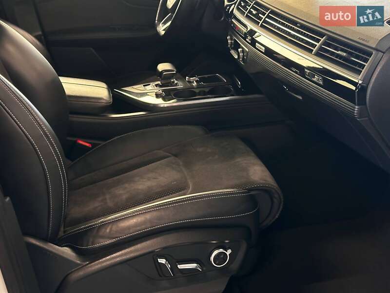 Позашляховик / Кросовер Audi Q7 2016 в Львові фото 34 Позашляховик / Кросовер Audi Q7 2016 в Львові