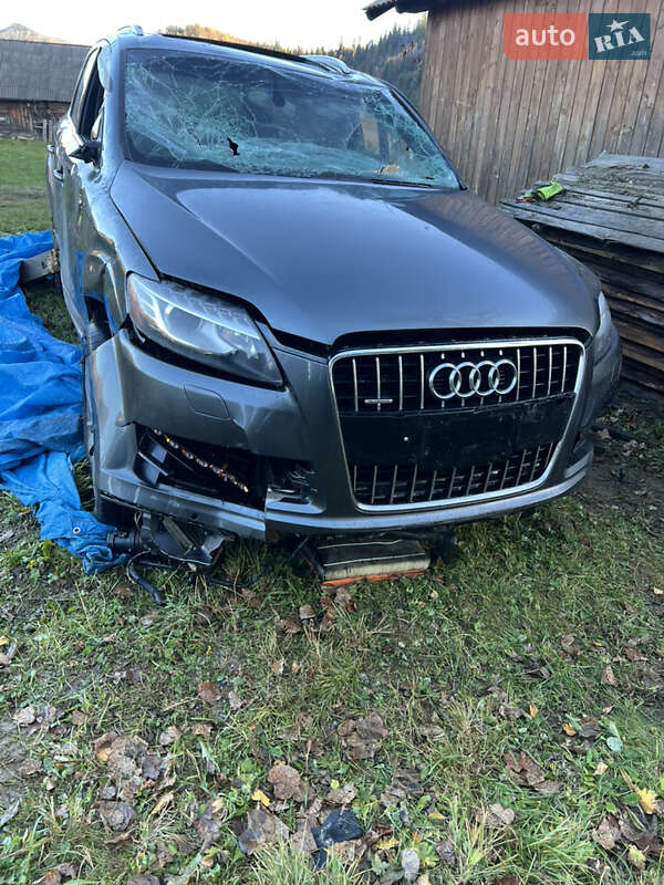 Позашляховик / Кросовер Audi Q7 2014 в Сколе