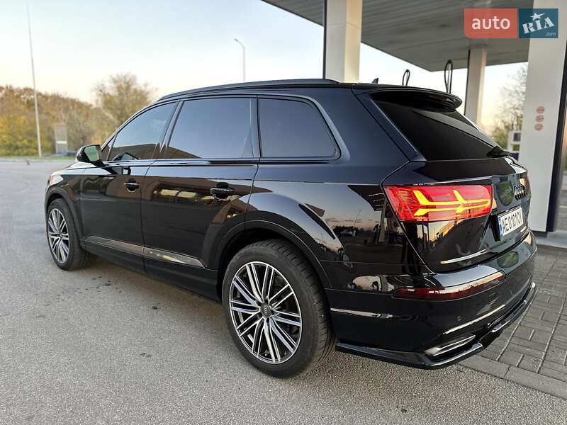 Внедорожник / Кроссовер Audi Q7 2017 в Днепре фото 12 Внедорожник / Кроссовер Audi Q7 2017 в Днепре