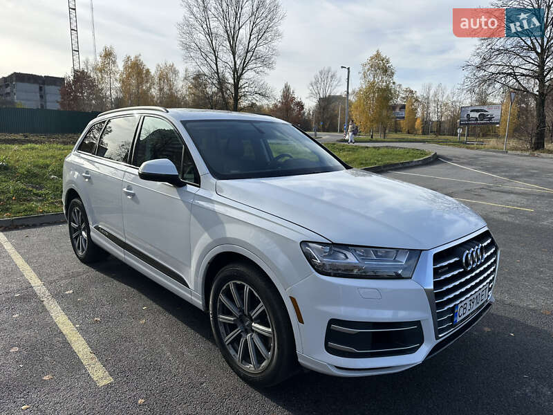 Позашляховик / Кросовер Audi Q7 2019 в Чернігові