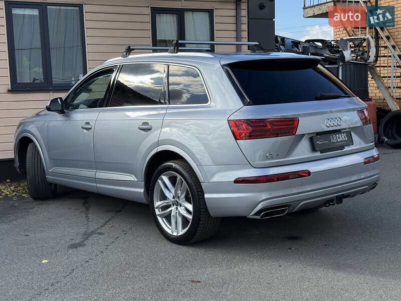 Внедорожник / Кроссовер Audi Q7 2018 в Киеве