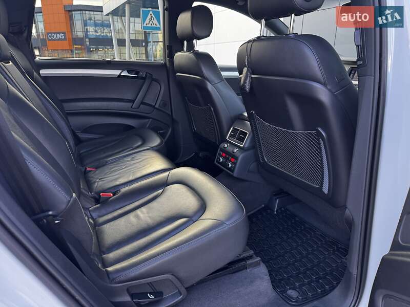 Внедорожник / Кроссовер Audi Q7 2015 в Киеве фото 13 Внедорожник / Кроссовер Audi Q7 2015 в Киеве