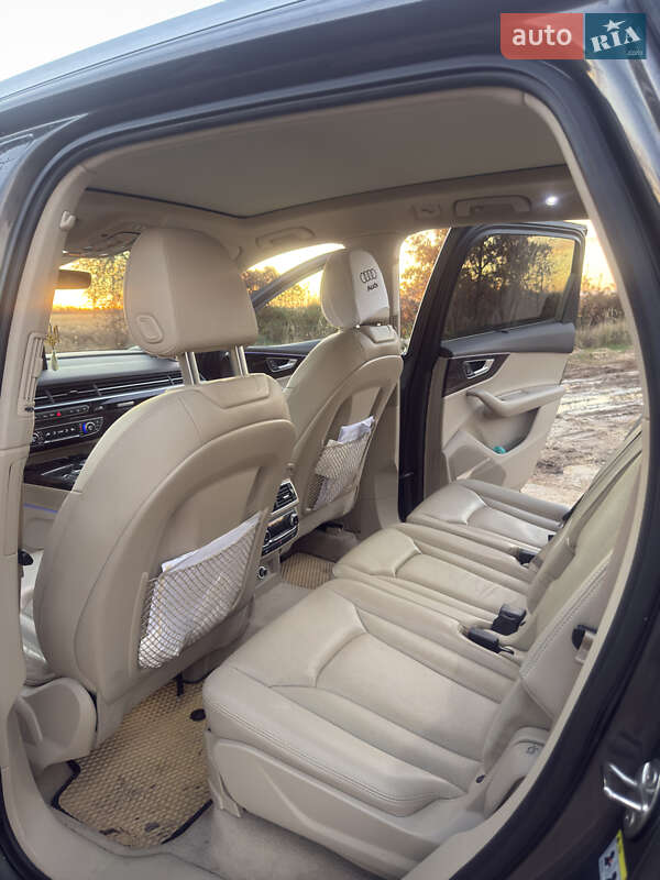 Позашляховик / Кросовер Audi Q7 2018 в Києві фото 8 Позашляховик / Кросовер Audi Q7 2018 в Києві