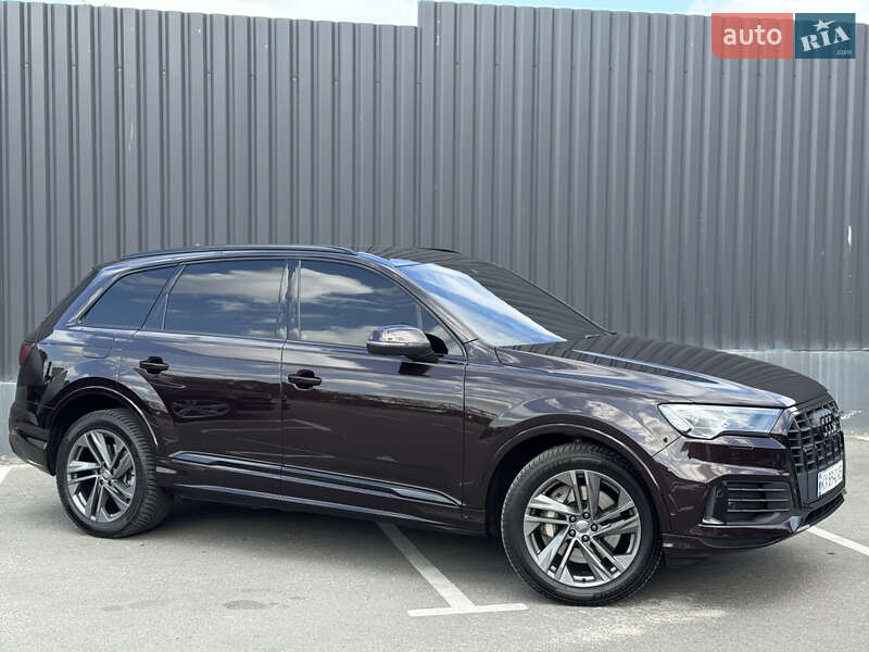 Позашляховик / Кросовер Audi Q7 2020 в Києві фото 7 Позашляховик / Кросовер Audi Q7 2020 в Києві