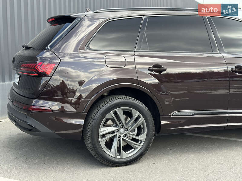 Позашляховик / Кросовер Audi Q7 2020 в Києві фото 8 Позашляховик / Кросовер Audi Q7 2020 в Києві
