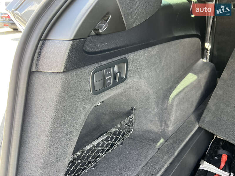 Позашляховик / Кросовер Audi Q7 2017 в Ужгороді