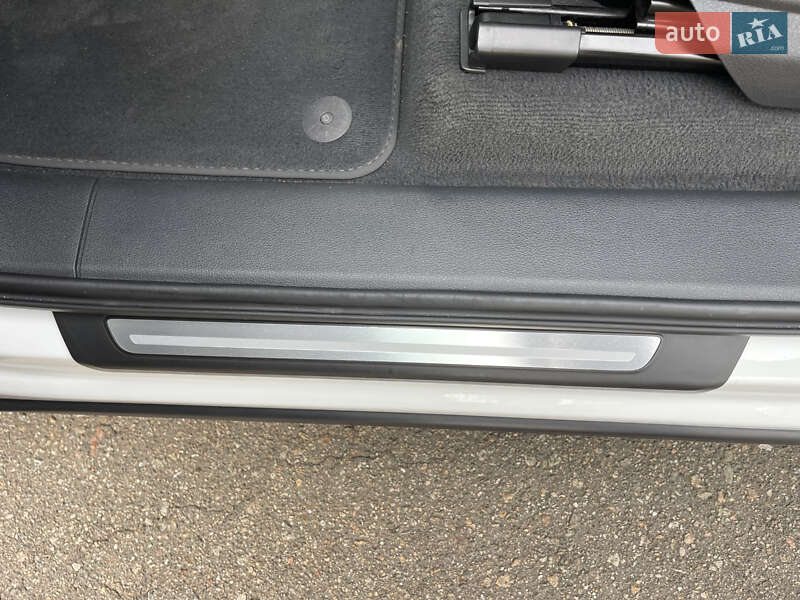 Внедорожник / Кроссовер Audi Q7 2015 в Киеве