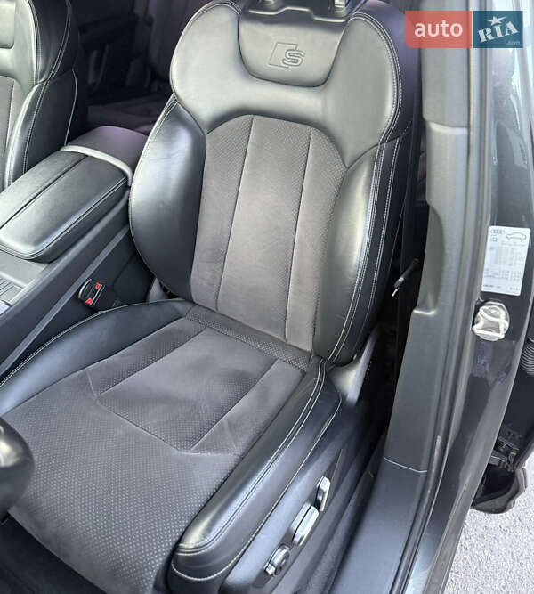 Внедорожник / Кроссовер Audi Q7 2016 в Баре