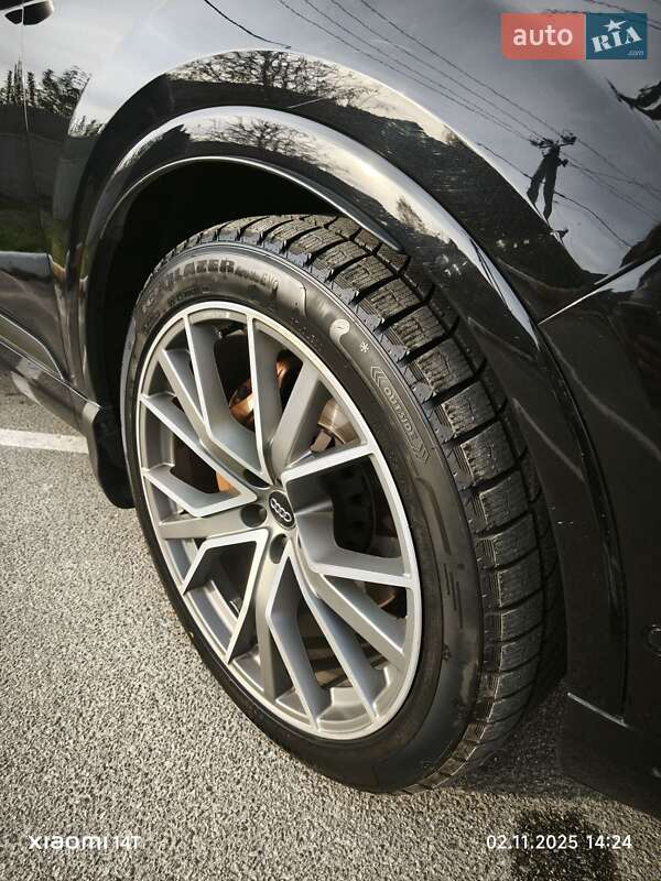 Позашляховик / Кросовер Audi Q7 2019 в Києві