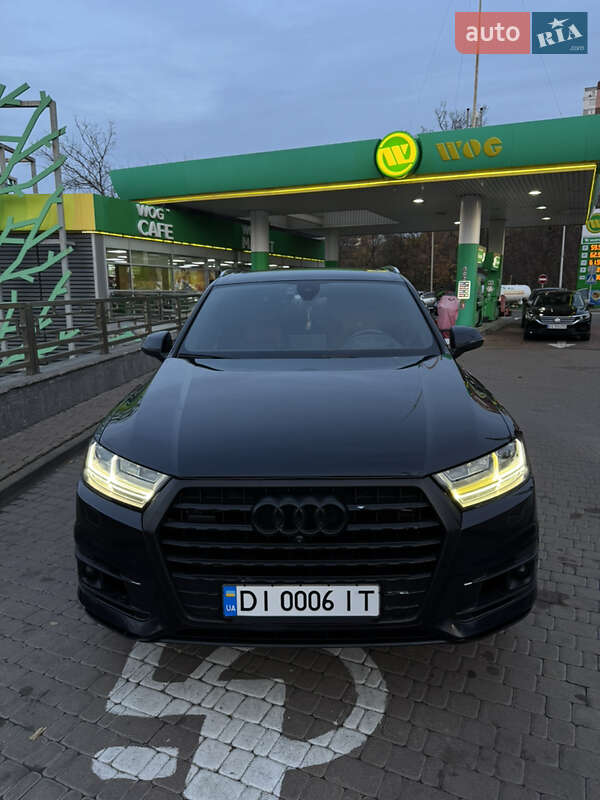 Позашляховик / Кросовер Audi Q7 2016 в Києві фото 21 Позашляховик / Кросовер Audi Q7 2016 в Києві