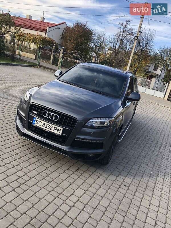 Позашляховик / Кросовер Audi Q7 2015 в Львові