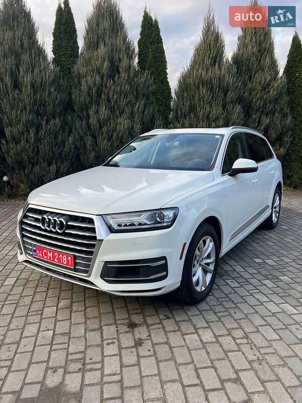 Позашляховик / Кросовер Audi Q7 2016 в Львові