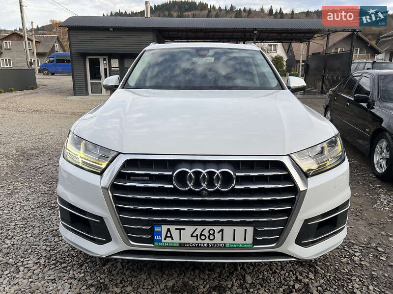 Внедорожник / Кроссовер Audi Q7 2017 в Рахове