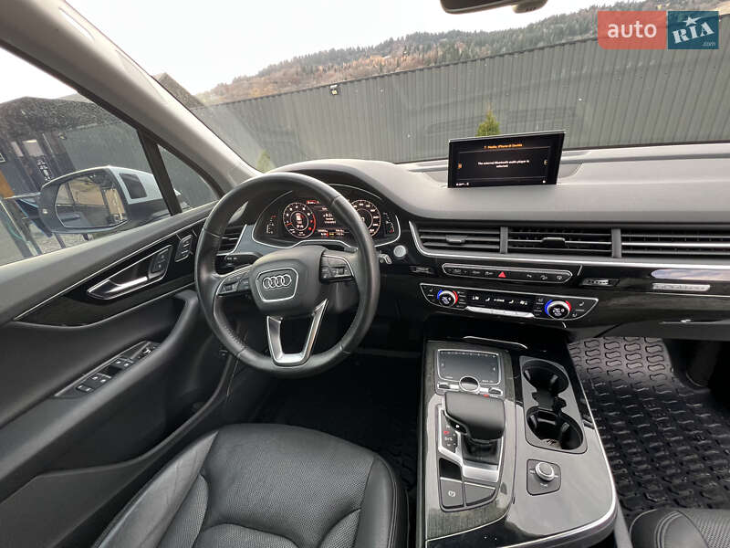Внедорожник / Кроссовер Audi Q7 2017 в Рахове
