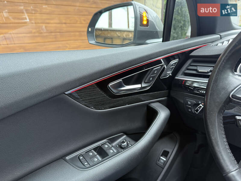 Позашляховик / Кросовер Audi Q7 2017 в Львові фото 15 Позашляховик / Кросовер Audi Q7 2017 в Львові