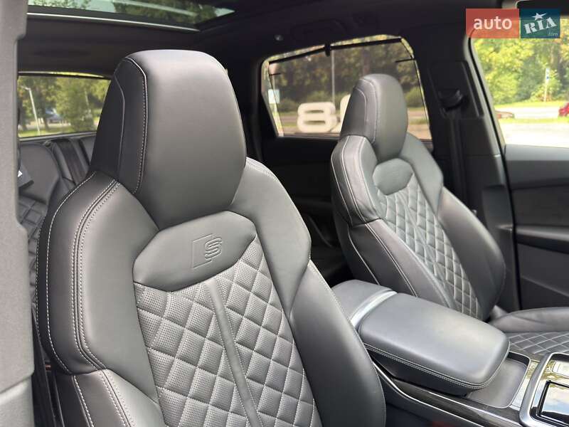 Позашляховик / Кросовер Audi Q7 2020 в Одесі