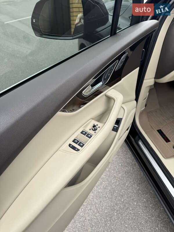 Позашляховик / Кросовер Audi Q7 2018 в Вінниці