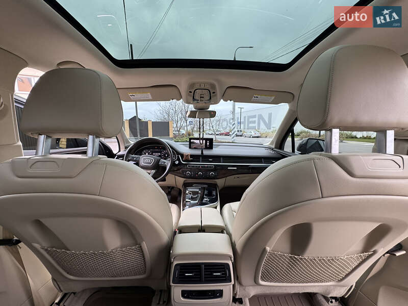 Позашляховик / Кросовер Audi Q7 2018 в Вінниці
