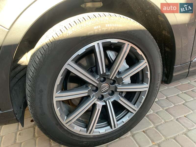 Позашляховик / Кросовер Audi Q7 2019 в Запоріжжі фото 20 Позашляховик / Кросовер Audi Q7 2019 в Запоріжжі