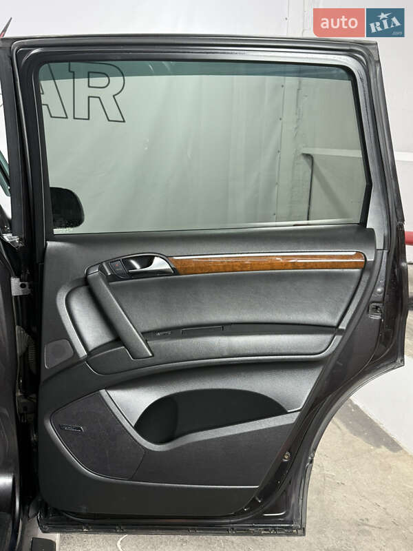 Позашляховик / Кросовер Audi Q7 2008 в Одесі фото 40 Позашляховик / Кросовер Audi Q7 2008 в Одесі