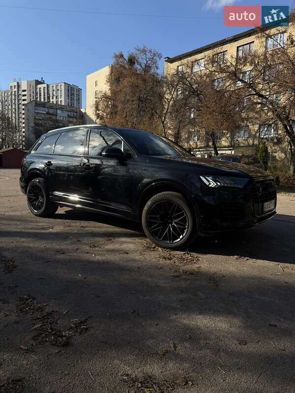 Внедорожник / Кроссовер Audi Q7 2021 в Киеве фото 19 Внедорожник / Кроссовер Audi Q7 2021 в Киеве