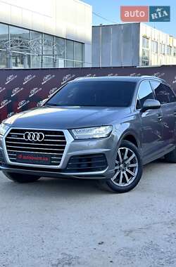 Позашляховик / Кросовер Audi Q7 2016 в Сумах