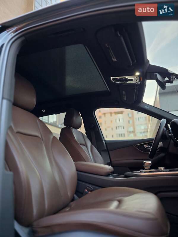 Позашляховик / Кросовер Audi Q7 2016 в Черкасах фото 18 Позашляховик / Кросовер Audi Q7 2016 в Черкасах