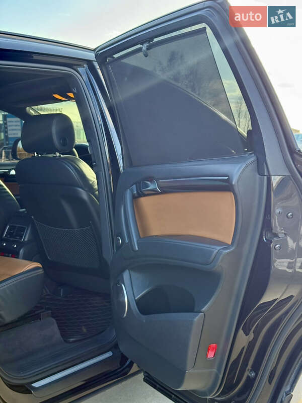 Внедорожник / Кроссовер Audi Q7 2010 в Киеве