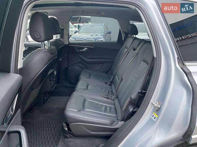 Внедорожник / Кроссовер Audi Q7 2022 в Львове