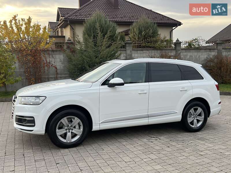 Внедорожник / Кроссовер Audi Q7 2017 в Ровно фото 3 Внедорожник / Кроссовер Audi Q7 2017 в Ровно