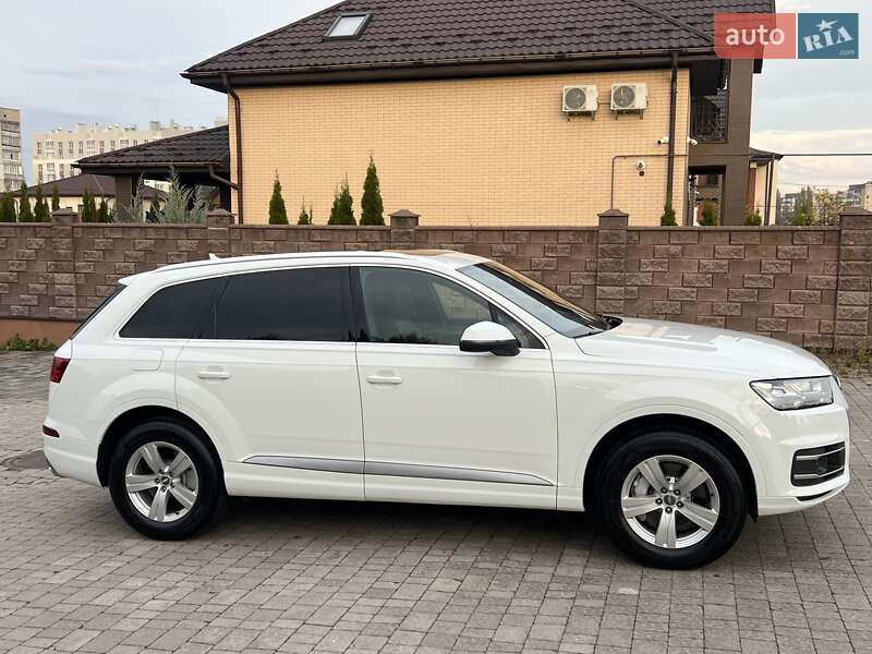 Внедорожник / Кроссовер Audi Q7 2017 в Ровно фото 7 Внедорожник / Кроссовер Audi Q7 2017 в Ровно