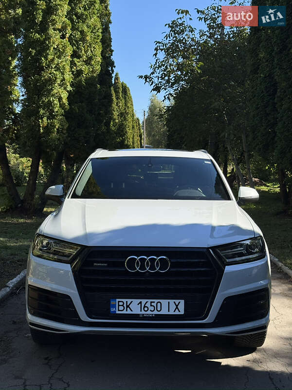 Внедорожник / Кроссовер Audi Q7 2017 в Ровно фото 2 Внедорожник / Кроссовер Audi Q7 2017 в Ровно