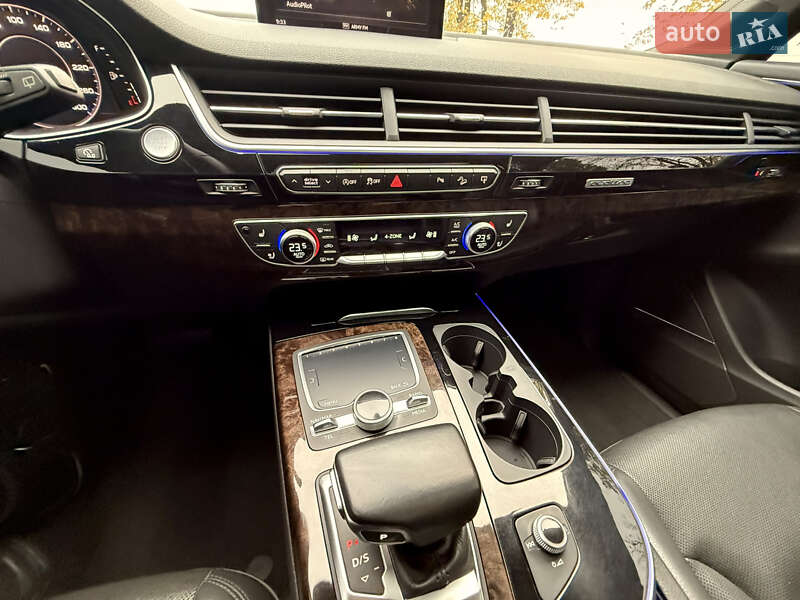 Позашляховик / Кросовер Audi Q7 2016 в Харкові фото 30 Позашляховик / Кросовер Audi Q7 2016 в Харкові