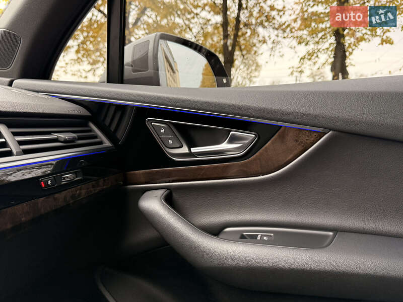 Позашляховик / Кросовер Audi Q7 2016 в Харкові фото 46 Позашляховик / Кросовер Audi Q7 2016 в Харкові