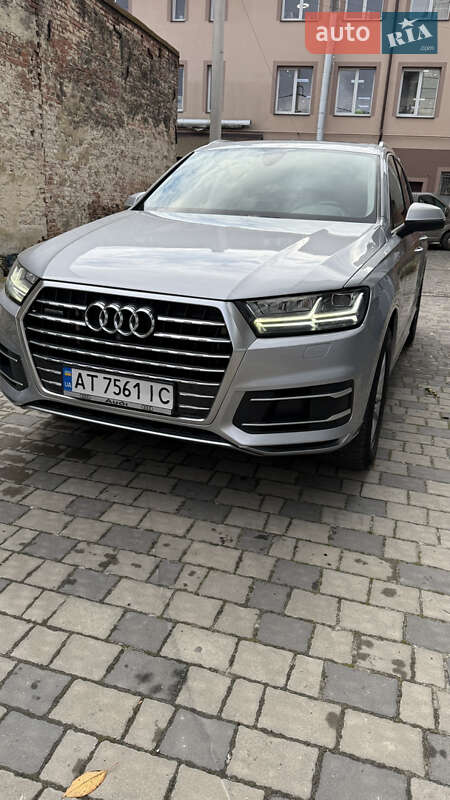 Позашляховик / Кросовер Audi Q7 2017 в Коломиї
