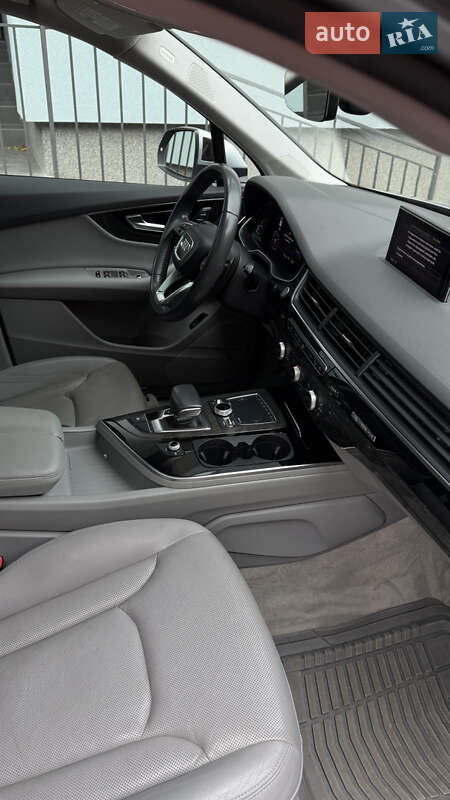 Позашляховик / Кросовер Audi Q7 2017 в Коломиї