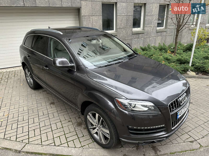 Внедорожник / Кроссовер Audi Q7 2015 в Киеве