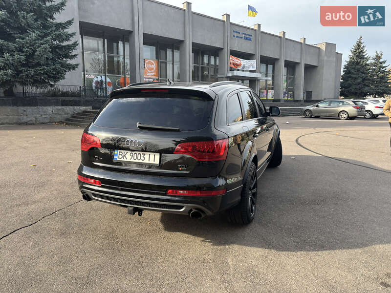 Позашляховик / Кросовер Audi Q7 2013 в Києві