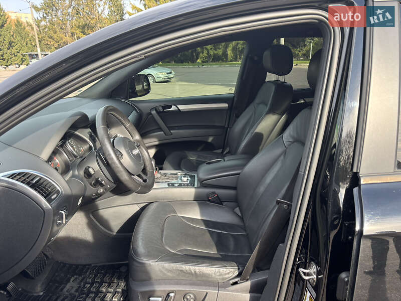 Позашляховик / Кросовер Audi Q7 2013 в Києві